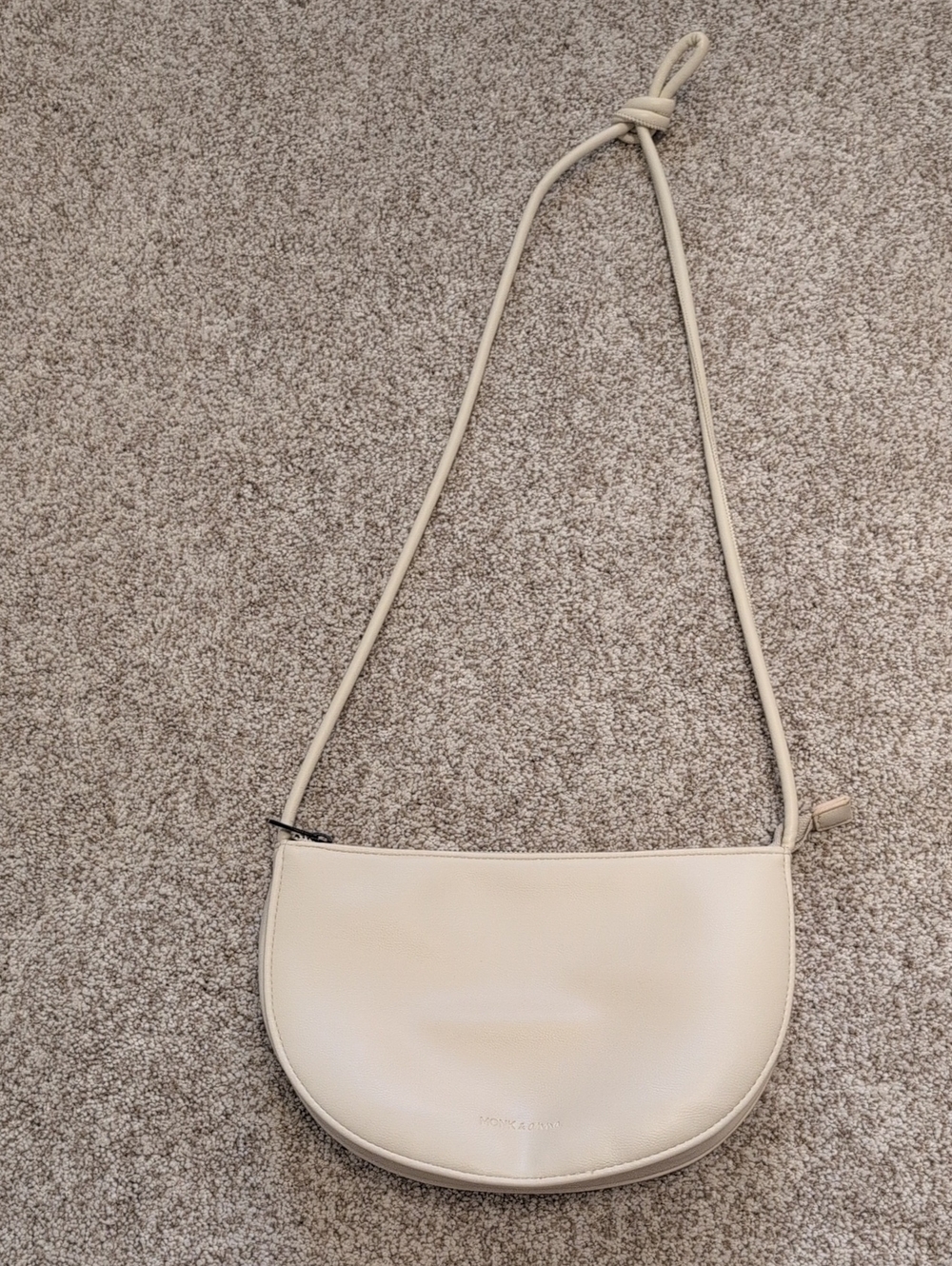 🌻 Minimalist Crescent Crossbody Bag in Cream